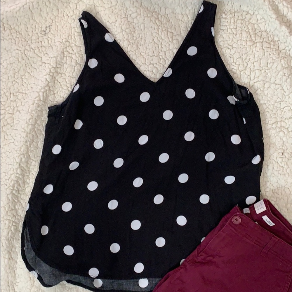 Old Navy double V polka dot top